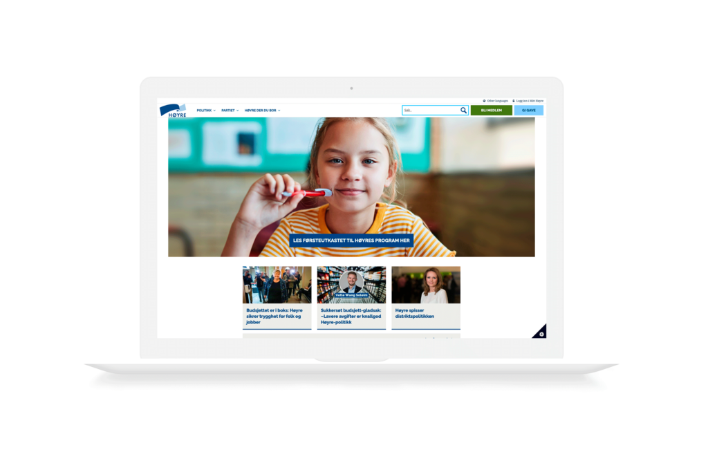 Hvit mac på hvit bakgrunn, som viser forsiden på den tidligere versjonen av Høyre.no. Logoen er mørkere blå.