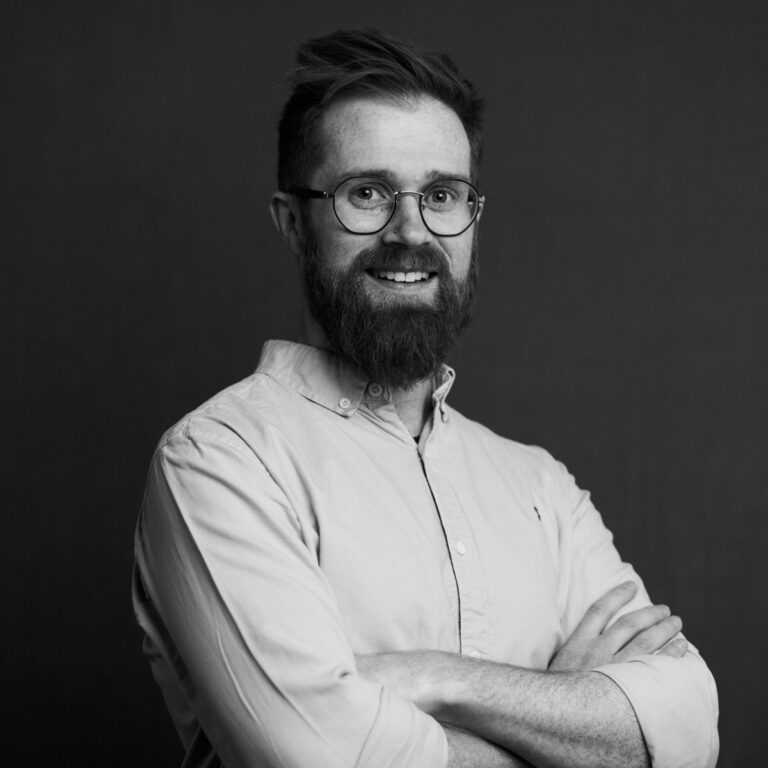 Portrett i sort-hvitt av Will Leeks