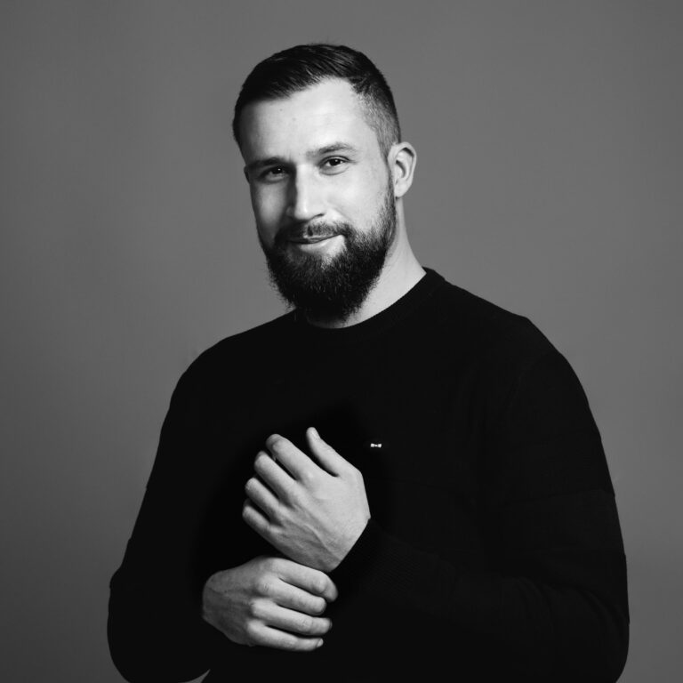 Portrettbilde i sort-hvitt av Antoine Courtin